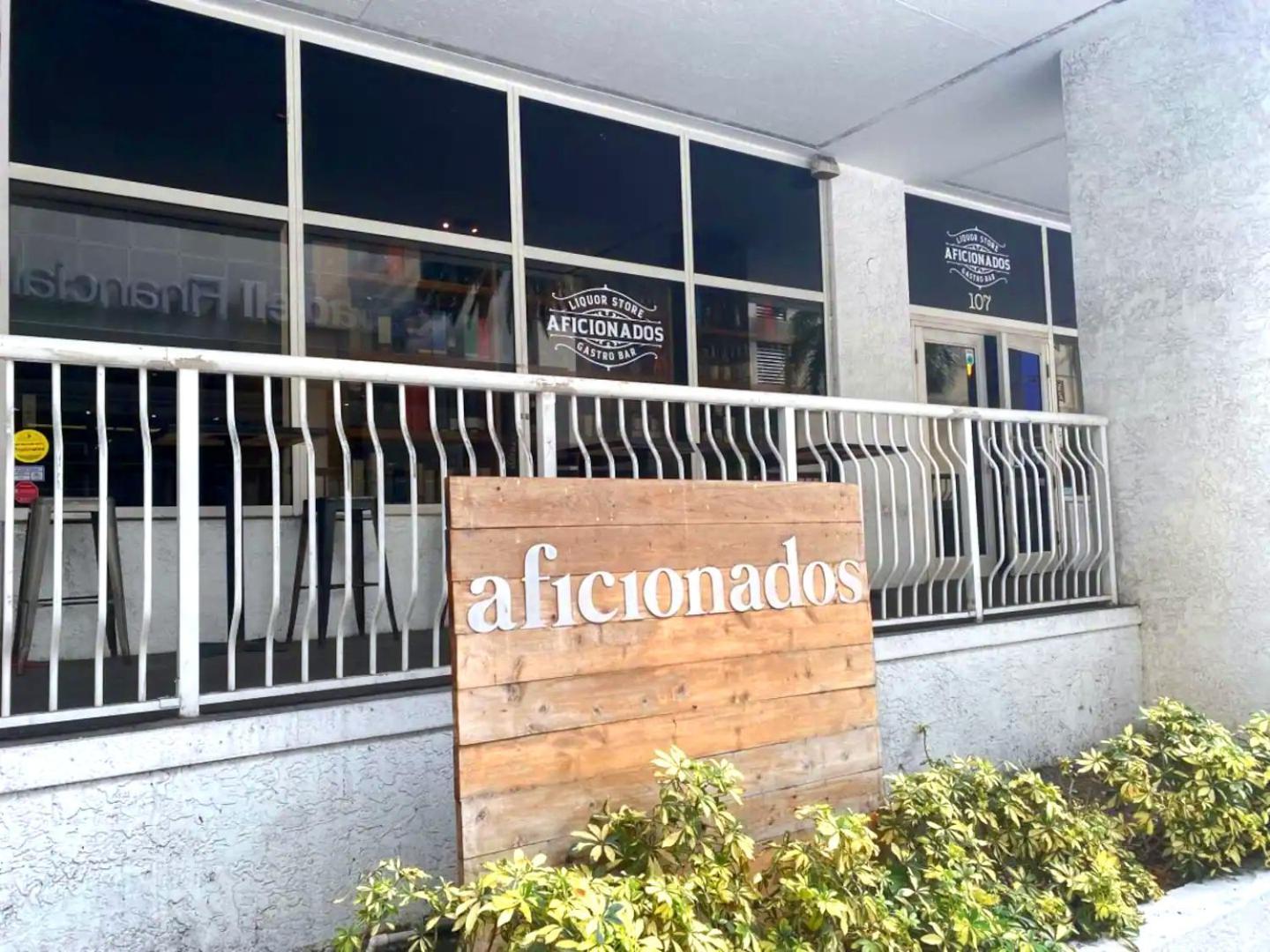 Apartamento Relax & Feel The Good Vibes In Our Condo!